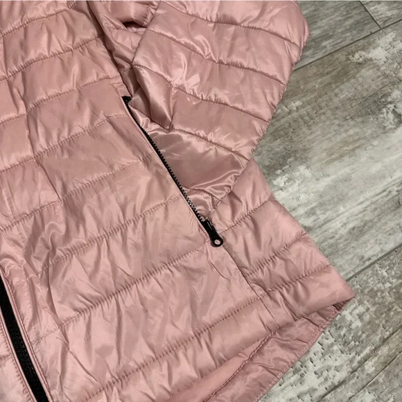Everlane The Renew Lightweight Puffer Pink Jacket - Picture 4 of 16